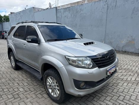 Toyota Hilux CD SRV D4-D 4x4 3.0 TDI Diesel Aut