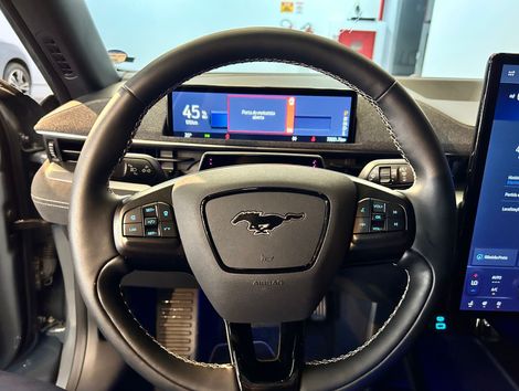 Ford Mustang Mach-E GT Performance (Elétrico)