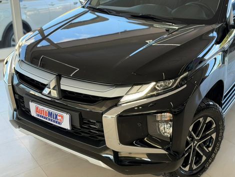 Mitsubishi L200 Triton Sport HPE-S 2.4 CD Dies. Aut
