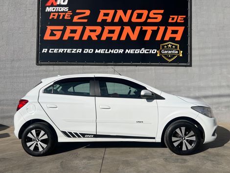 Chevrolet ONIX HATCH LT 1.0 8V FlexPower 5p Mec.