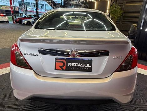 Nissan VERSA SL 1.6 16V FlexStart 4p Aut.