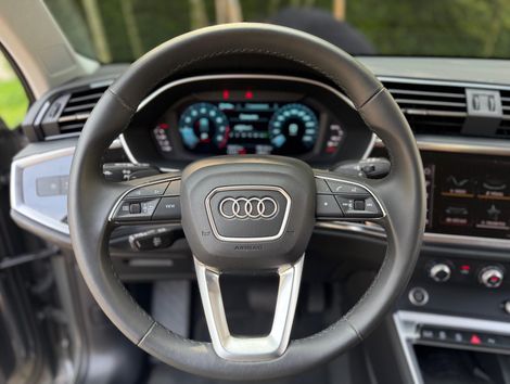 Audi Q3 Prestige 2.0 TFSI Tiptr.Quatro 