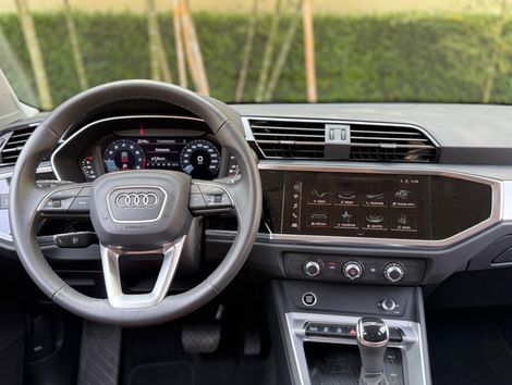 Audi Q3 Prestige 2.0 TFSI Tiptr.Quatro 