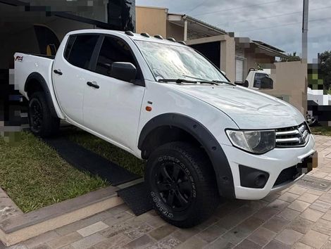 Mitsubishi L200 Triton GLS 3.2 CD TB Int.Diesel Mec