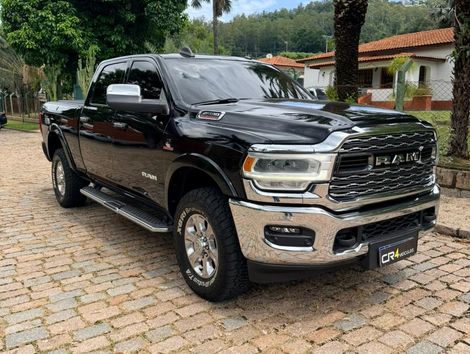 RAM 2500 LARAM. 6.7 NIGHT ED. TB CD 4x4 Die.