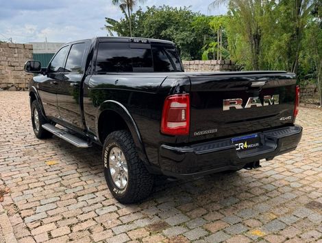 RAM 2500 LARAM. 6.7 NIGHT ED. TB CD 4x4 Die.