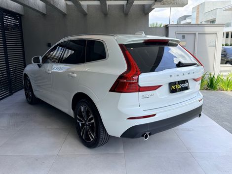 Volvo XC 60 D-5 MOMENTUM 2.0 AWD Diesel 5p