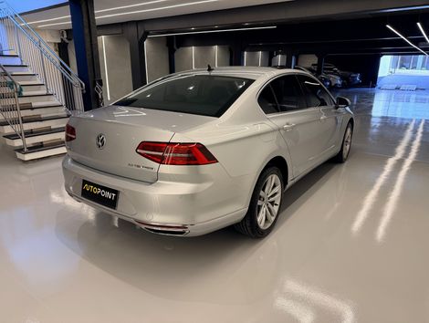 VolksWagen Passat Highline 2.0 TSI 220cv Tip.