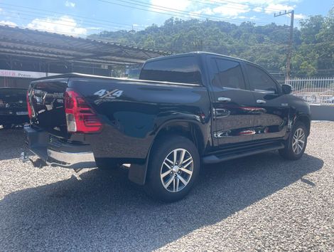 Toyota Hilux CD SRX 4x4 2.8 TDI 16V Diesel Aut.