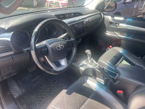 Toyota Hilux CD SRX 4x4 2.8 TDI 16V Diesel Aut.