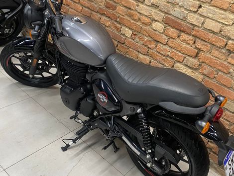 Royal Enfield Hunter 350 Dapper