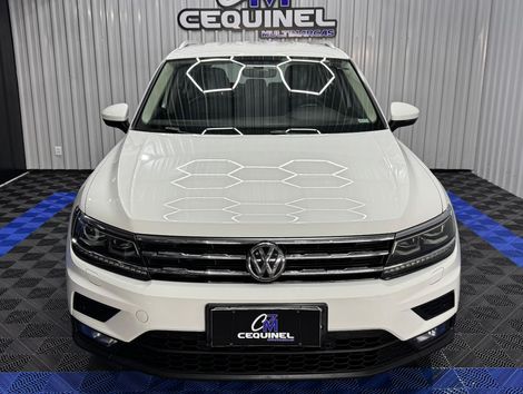 VolksWagen TIGUAN Allspac Comf 250 TSI 1.4 Flex
