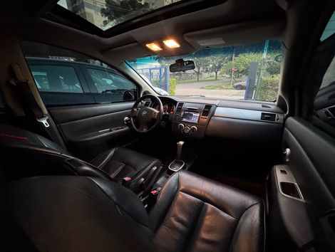 Nissan TIIDA SL 1.8/1.8 Flex 16V Aut.