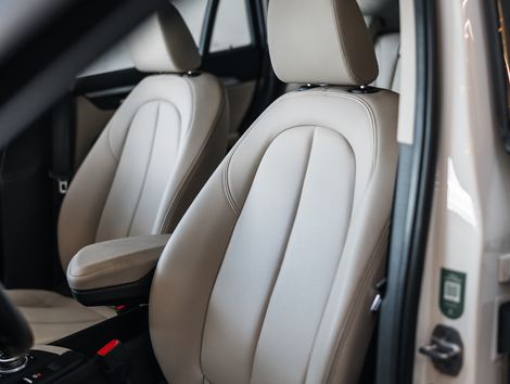 BMW X1 SDRIVE 20i X-Line 2.0 TB Active Flex