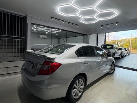 Honda Civic Sedan LXS 1.8/1.8 Flex 16V Mec. 4p
