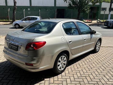 Peugeot 207 Sedan Passion XR 1.4 Flex 8V 4p