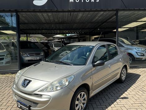 Peugeot 207 Sedan Passion XR 1.4 Flex 8V 4p
