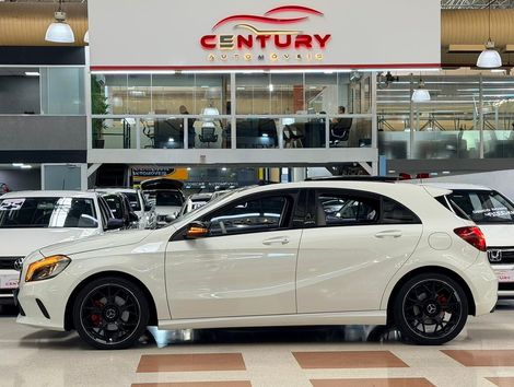 Mercedes A-200 COM TETO SOLAR