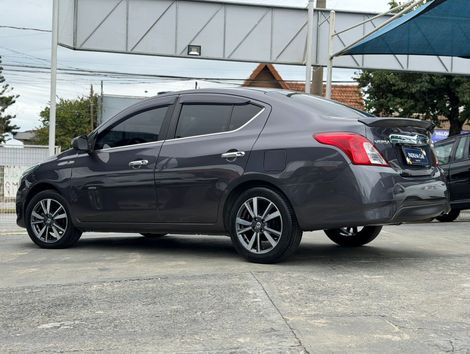 Nissan VERSA SL 1.6 16V FlexStart 4p Aut.