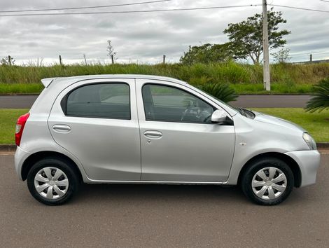 Toyota ETIOS X 1.3 Flex 16V 5p Mec.