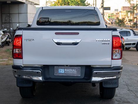 Toyota Hilux CD SRV 4x4 2.8 TDI Diesel Aut.