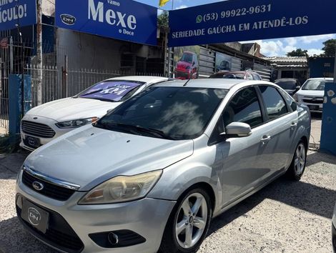 Ford Focus Sedan 2.0 16V/2.0 16V Flex 4p