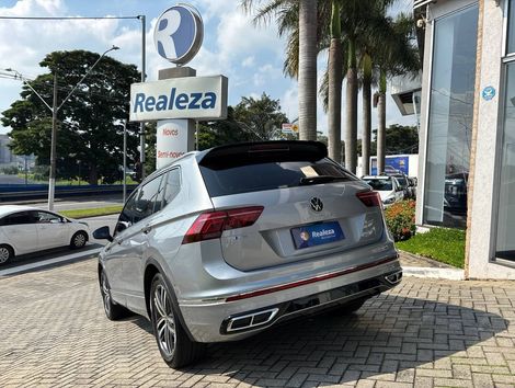 VolksWagen TIGUAN Allspac R-Line 300 TSI 2.0 