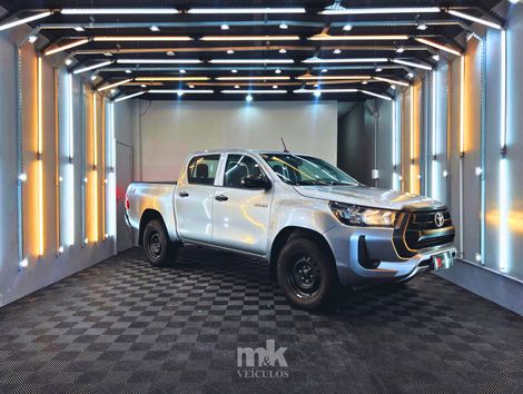 Toyota Hilux CD 4x4 2.8 Diesel Mec.