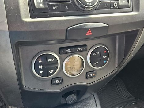 Nissan LIVINA GRAND S 1.8 16V Flex Fuel Mec.