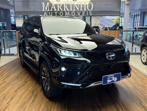 Toyota Hilux SW4 Diamond 2.8 TB 4x4 Die. Aut.