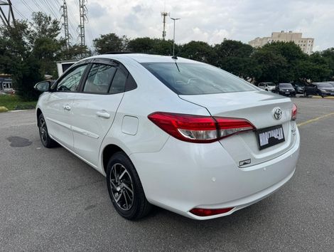 Toyota YARIS XLS Sedan 1.5 Flex 16V 4p Aut.