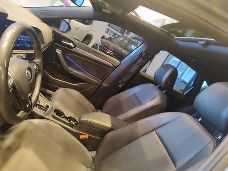 VolksWagen JETTA R-Line 250 TSI 1.4 Flex 16V Aut.