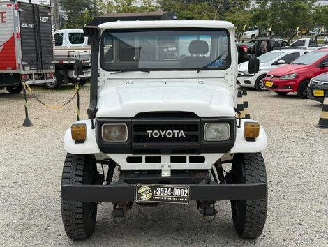 Toyota Band.Picape Chassi Longo Diesel