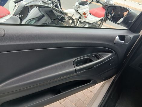 VolksWagen Saveiro Robust 1.6 Total Flex 16V 