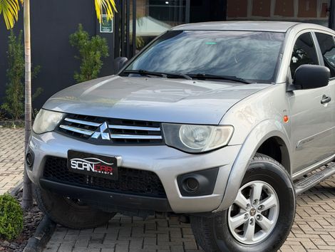 Mitsubishi L200 Triton HLS 2.4 Flex 16V CD Mec.