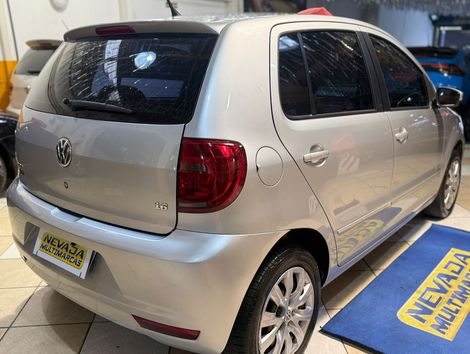 VolksWagen Fox 1.6 Mi Total Flex 8V 5p