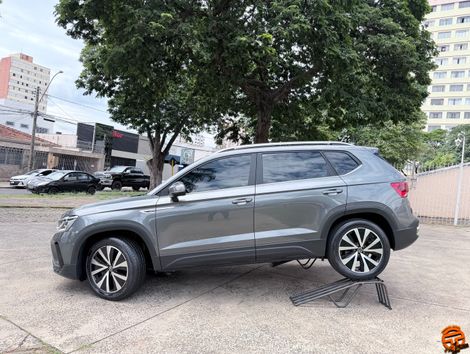 VolksWagen TAOS Highline 1.4 250 TSI Flex Aut.