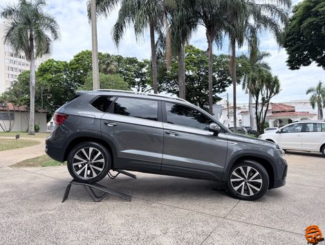 VolksWagen TAOS Highline 1.4 250 TSI Flex Aut.