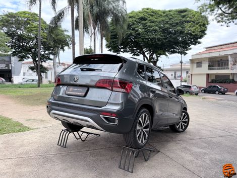 VolksWagen TAOS Highline 1.4 250 TSI Flex Aut.