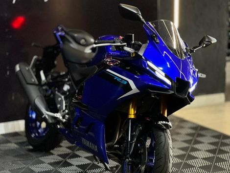 YAMAHA YZF R-3 CONNECTED 321/ABS