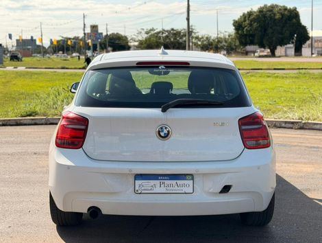 BMW 116iA 1.6 TB 16V 136cv 5p