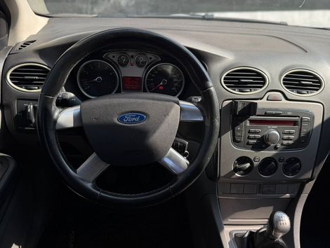Ford Focus 1.6 S/SE/SE Plus Flex 8V/16V  5p