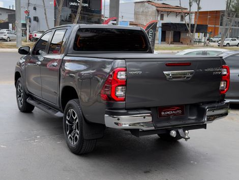 Toyota Hilux CD SRV 4x2 2.7 Flex 16V Aut.