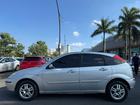 Ford Focus 1.6 S/SE/SE Plus Flex 8V/16V  5p