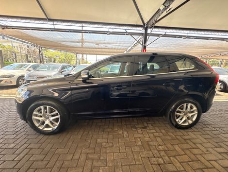 Volvo XC 60 T-5 MOMENTUM 2.0 245cv FWD 5p
