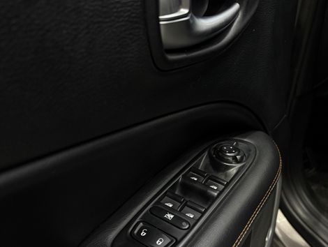 Jeep COMPASS LONGITUDE 2.0 4x2 Flex 16V Aut.