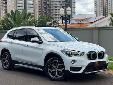 BMW X1 SDRIVE 20i X-Line 2.0 TB Active Flex