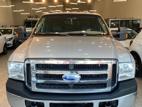 Ford F-250 XLT 3.9 4x4 CD TB Diesel