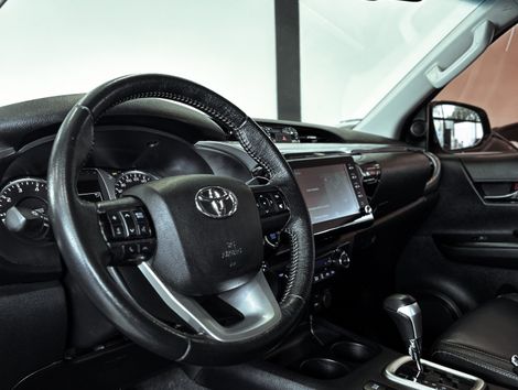 Toyota Hilux CD SRV 4x4 2.8 TDI Diesel Aut.