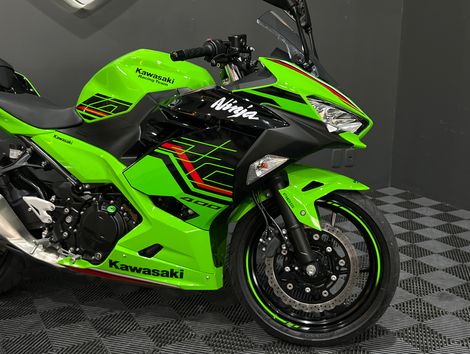 KAWASAKI NINJA 400